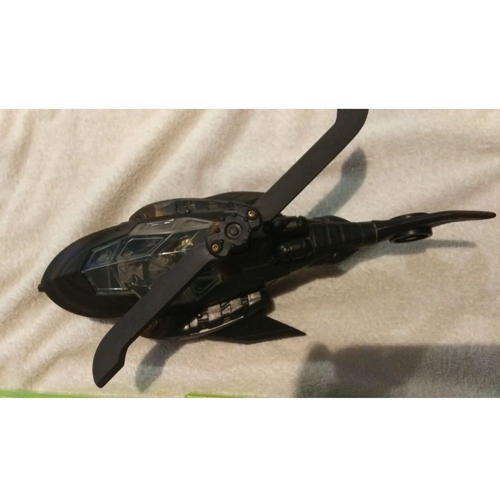 Vintage 2005 Mattel Batman Begins Batcopter w/ figurine, Excellent And Working